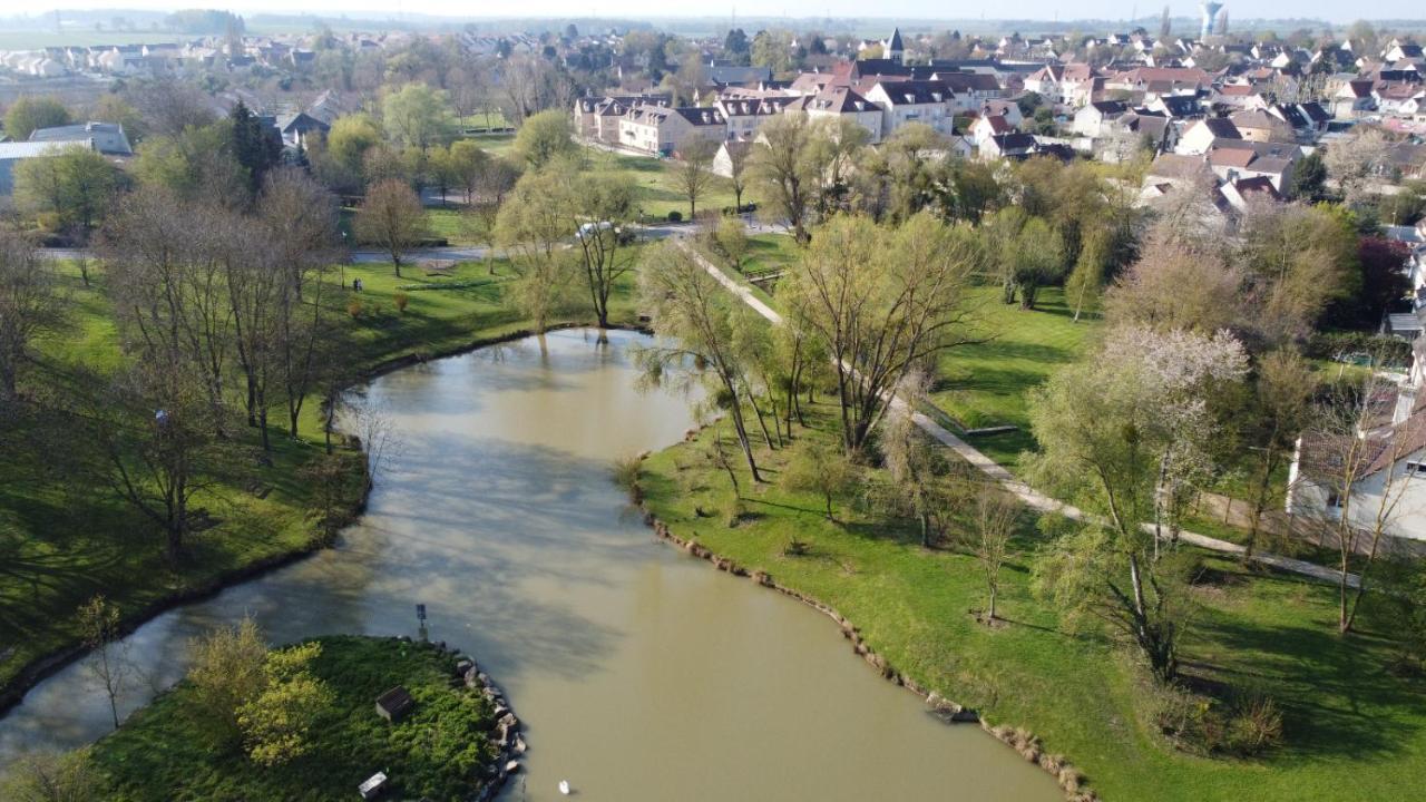 Apartament Le Soleo Moussy-le-Neuf Zewnętrze zdjęcie