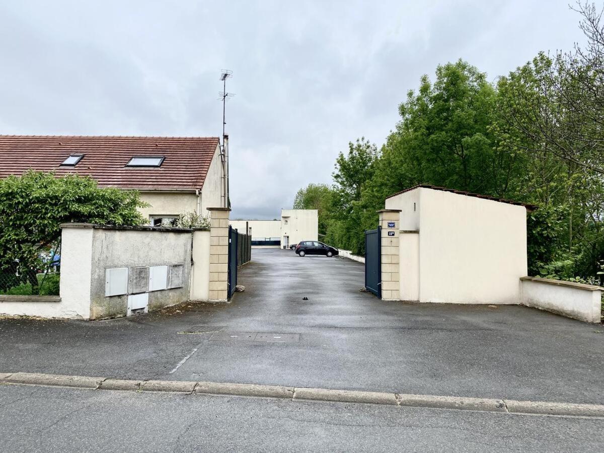 Apartament Le Soleo Moussy-le-Neuf Zewnętrze zdjęcie